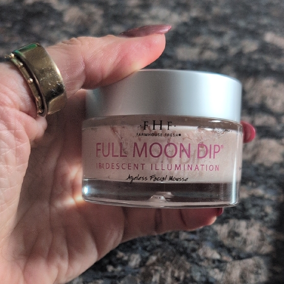 Full Moon Dip Facial Mousse - Iridescent Pink - Picture 1 of 2